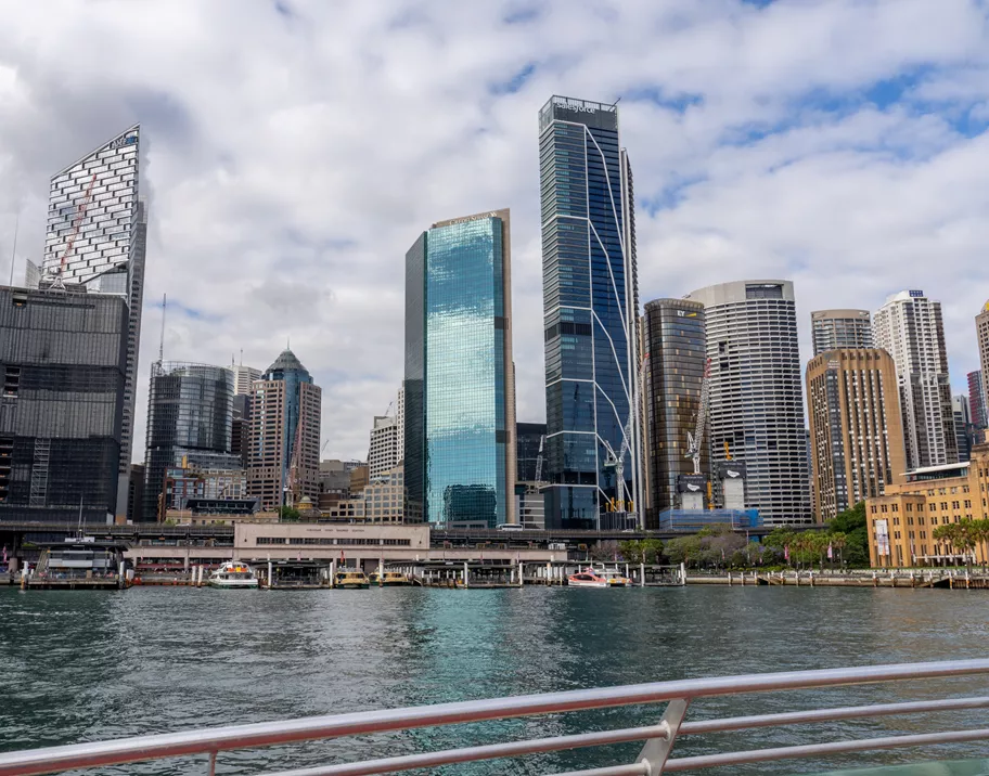 A-Grade Building outdoor and from a distance of Servcorp Gateway and of Circular Quay